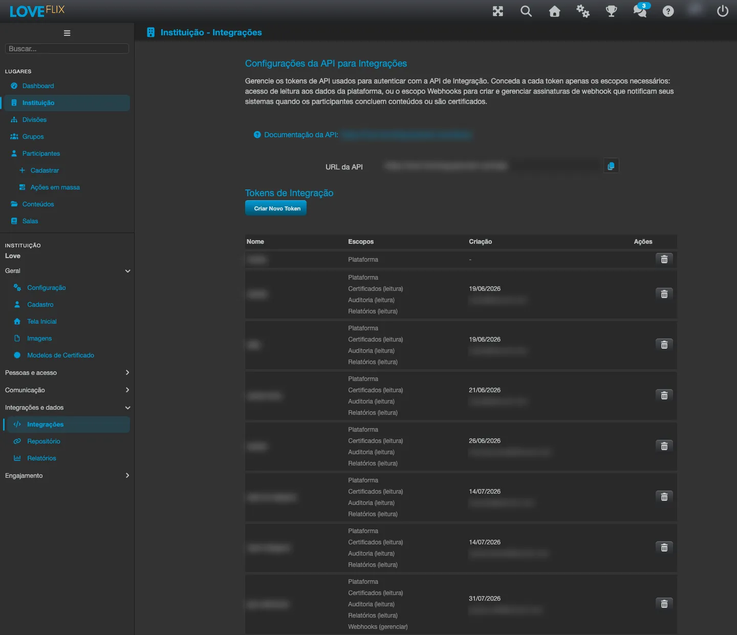Tela Configurações da API para Integrações, com a URL da API e a lista de tokens de integração