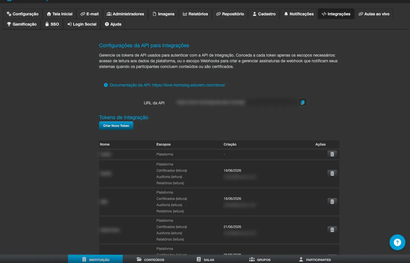 Tela Configurações da API para Integrações, com a URL da API e a lista de tokens de integração